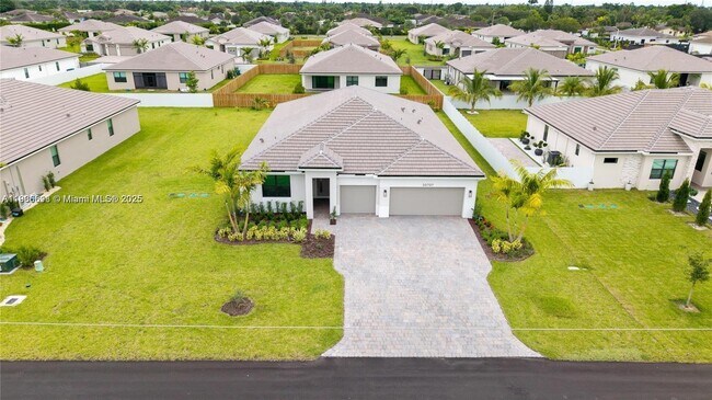 Building Photo - 30707 SW 193rd Ave