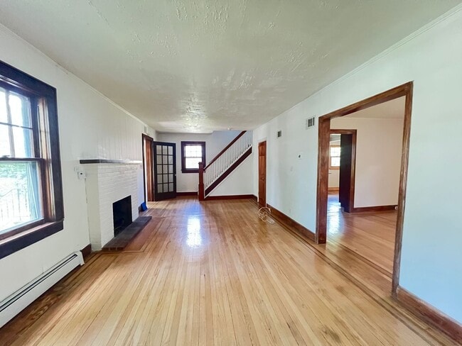 Building Photo - 325 Bogert Ave