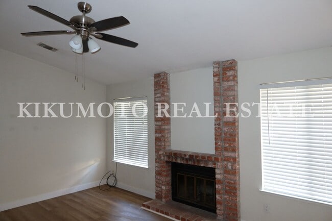 Building Photo - 900 Gulfwind Way