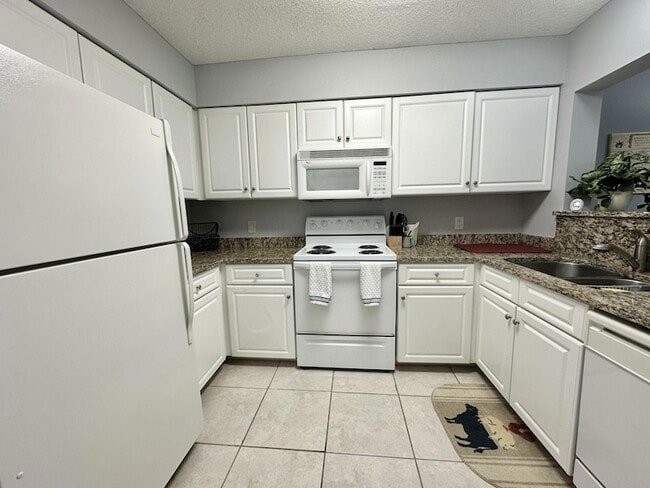 Building Photo - 4274 Calinda Ln