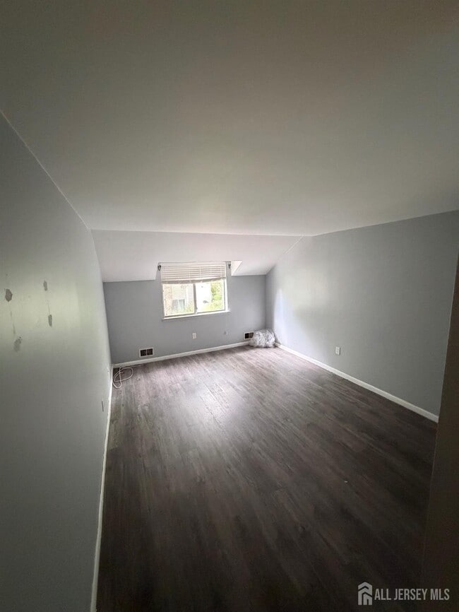 Building Photo - 1034 Schmidt Ln