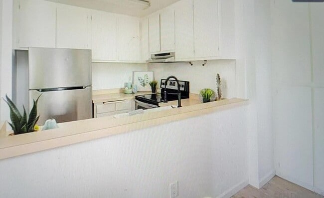 Building Photo - 4060 Huerfano Ave