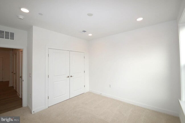 Building Photo - 21731 Dovekie Ter