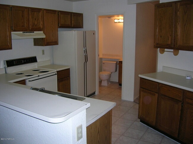 Building Photo - 8645 N Auriga Way