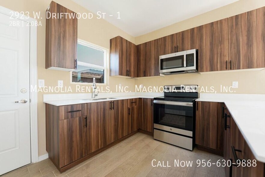 Building Photo - 2923 W Driftwood St
