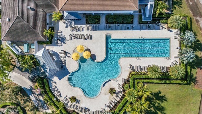 Building Photo - 12061 Summergate Cir