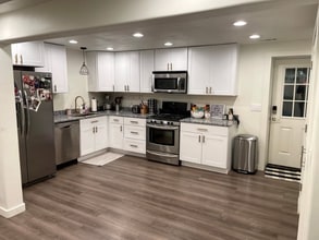 Building Photo - 1221 N 100 E