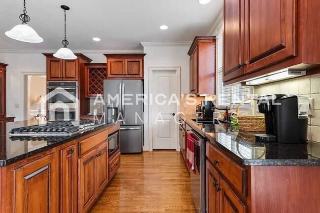 Building Photo - Deposit Pending! - Private Estate Living on Over 3 Acres! Available to view NOW!