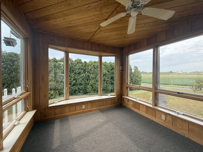 Building Photo - 157 Shade Rd