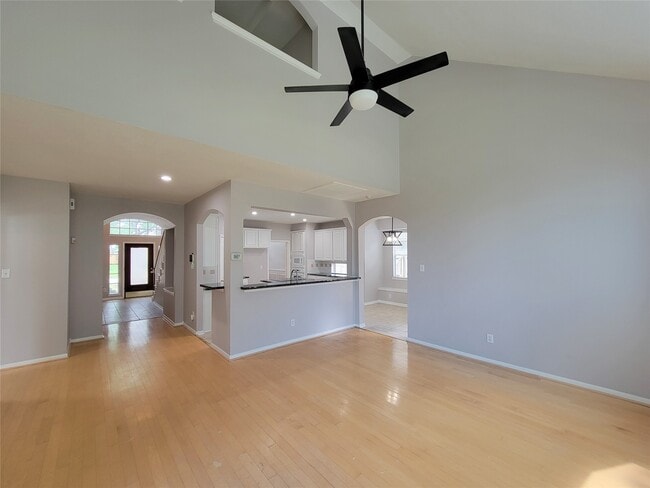 Building Photo - 9410 Barretts Glen Ct