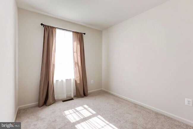 Building Photo - 12805 Longford Glen Dr