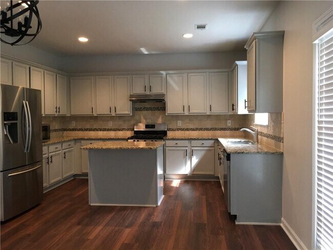 Building Photo - 2015 Spring Mist Terrace NE