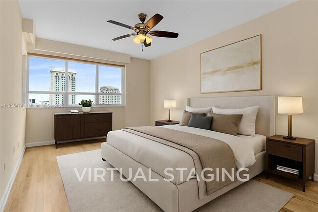 Building Photo - 801 Brickell Key Blvd