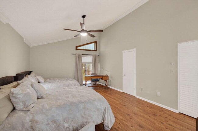 Building Photo - 7745 Stanway Pl