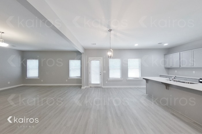Building Photo - 11647 Woodland Lake Rd