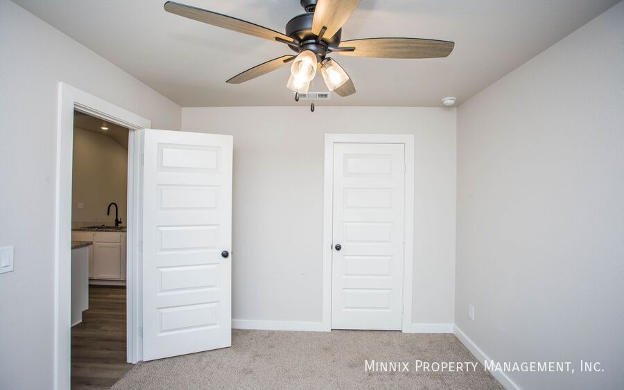 Building Photo - 3203 Durham Ave