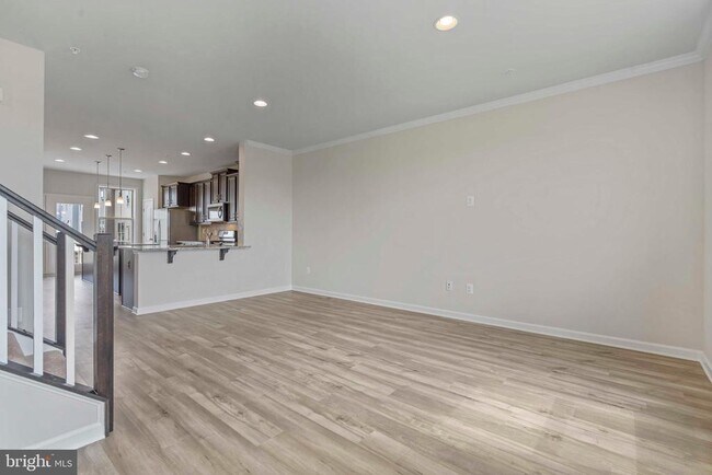 Building Photo - 5907 Garden Walk Dr