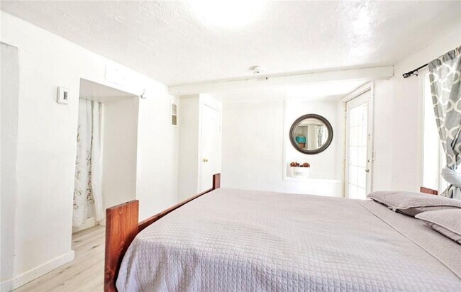 Building Photo - 33362 Carlock Dr