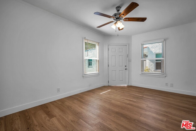 Building Photo - 3330 Caroline Ave