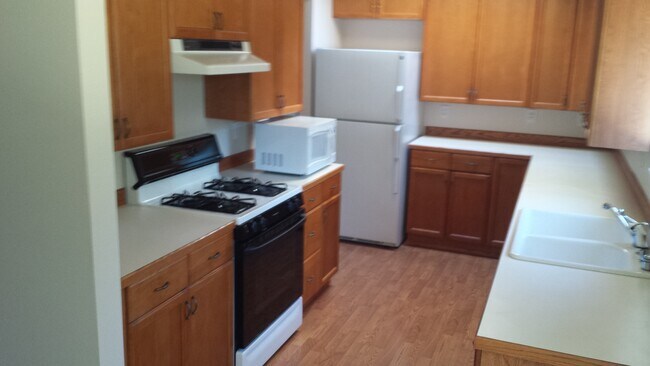 Building Photo - 6415 183rd Plz SW