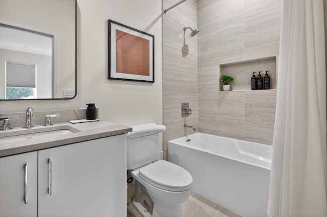 Building Photo - 1273 Danner St SE