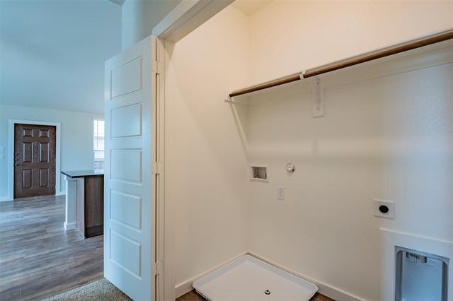 Building Photo - 609 Wheatfield Dr