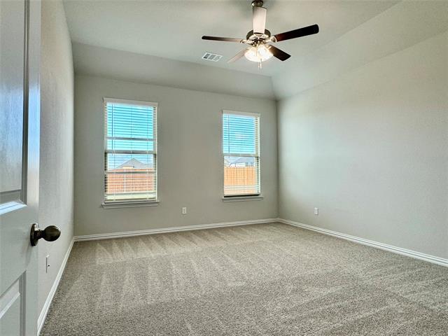 Building Photo - 910 Rosebud Trl