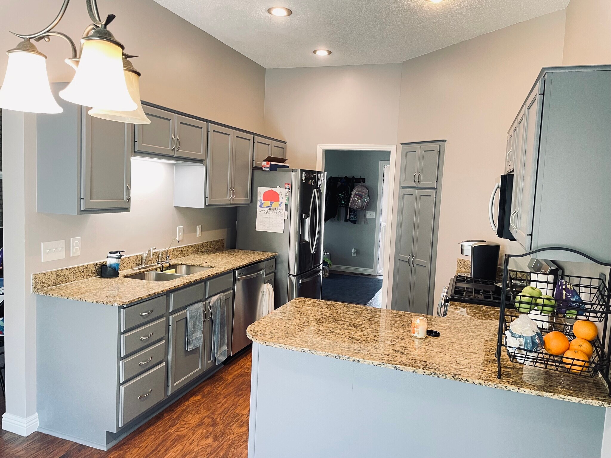 Kitchen - 16133 Logarto Ln