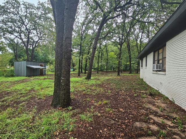 Building Photo - 920 Red Bud Dr