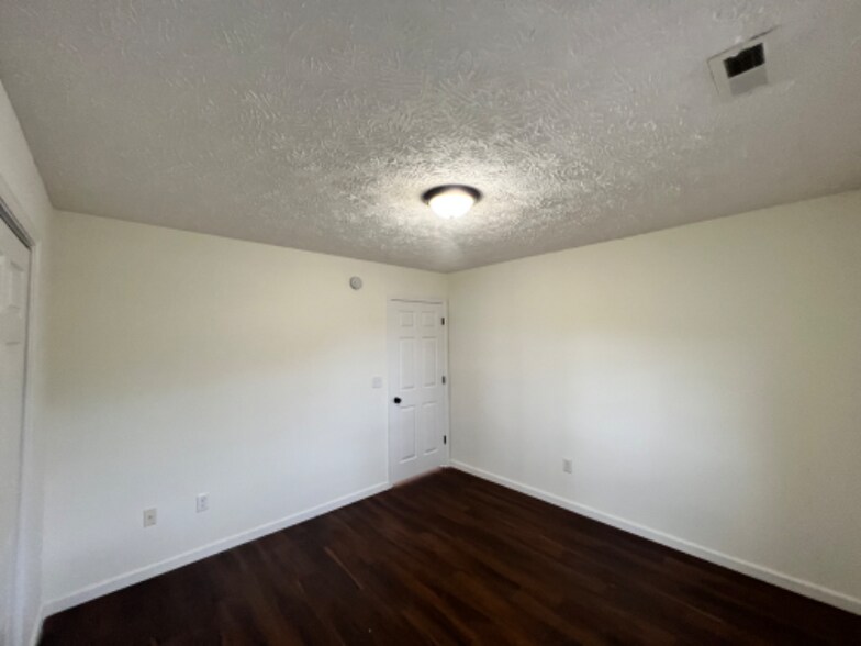 Building Photo - 116 Roberts Ridge