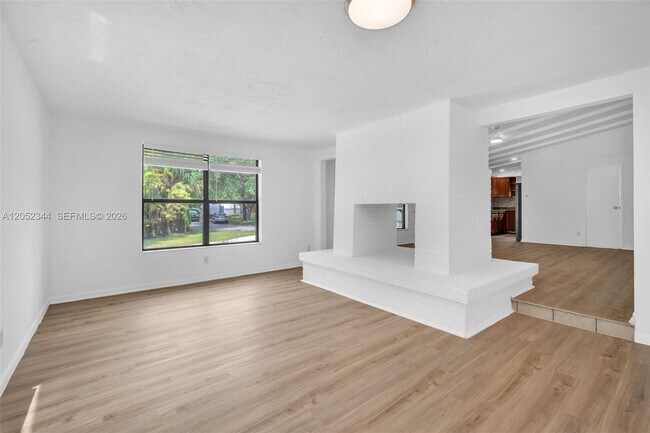 Building Photo - 5096 SW 28th Terrace