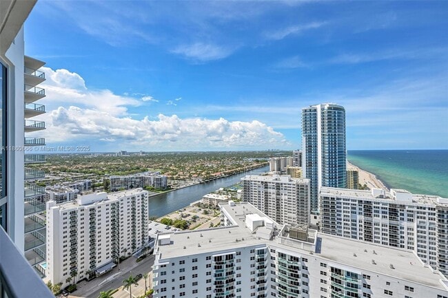 Building Photo - 3101 S Ocean Dr