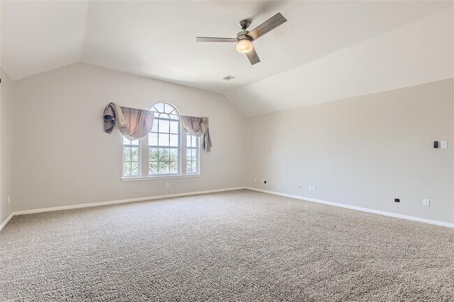 Building Photo - 1001 Shadow Valley Cove