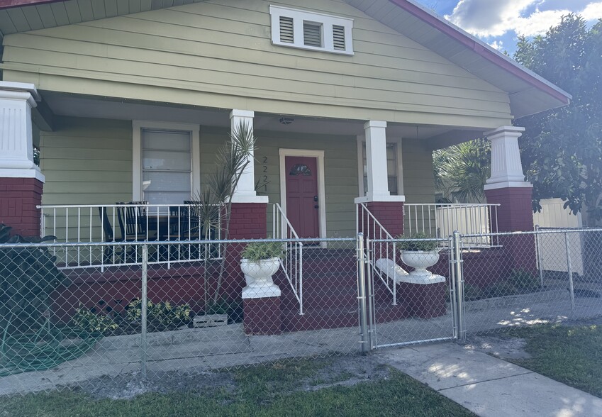 Primary Photo - 2221 Corrine St