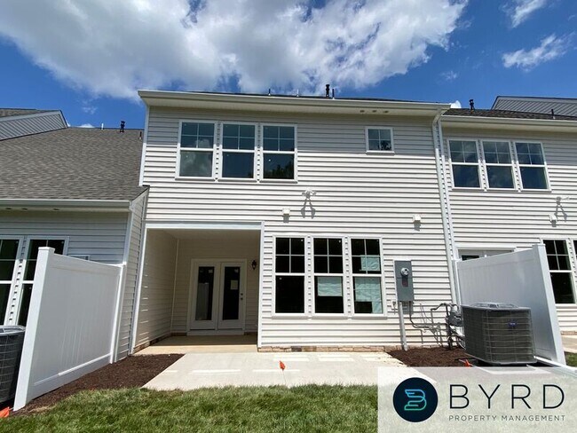 Building Photo - 18529 Palisades Rdg