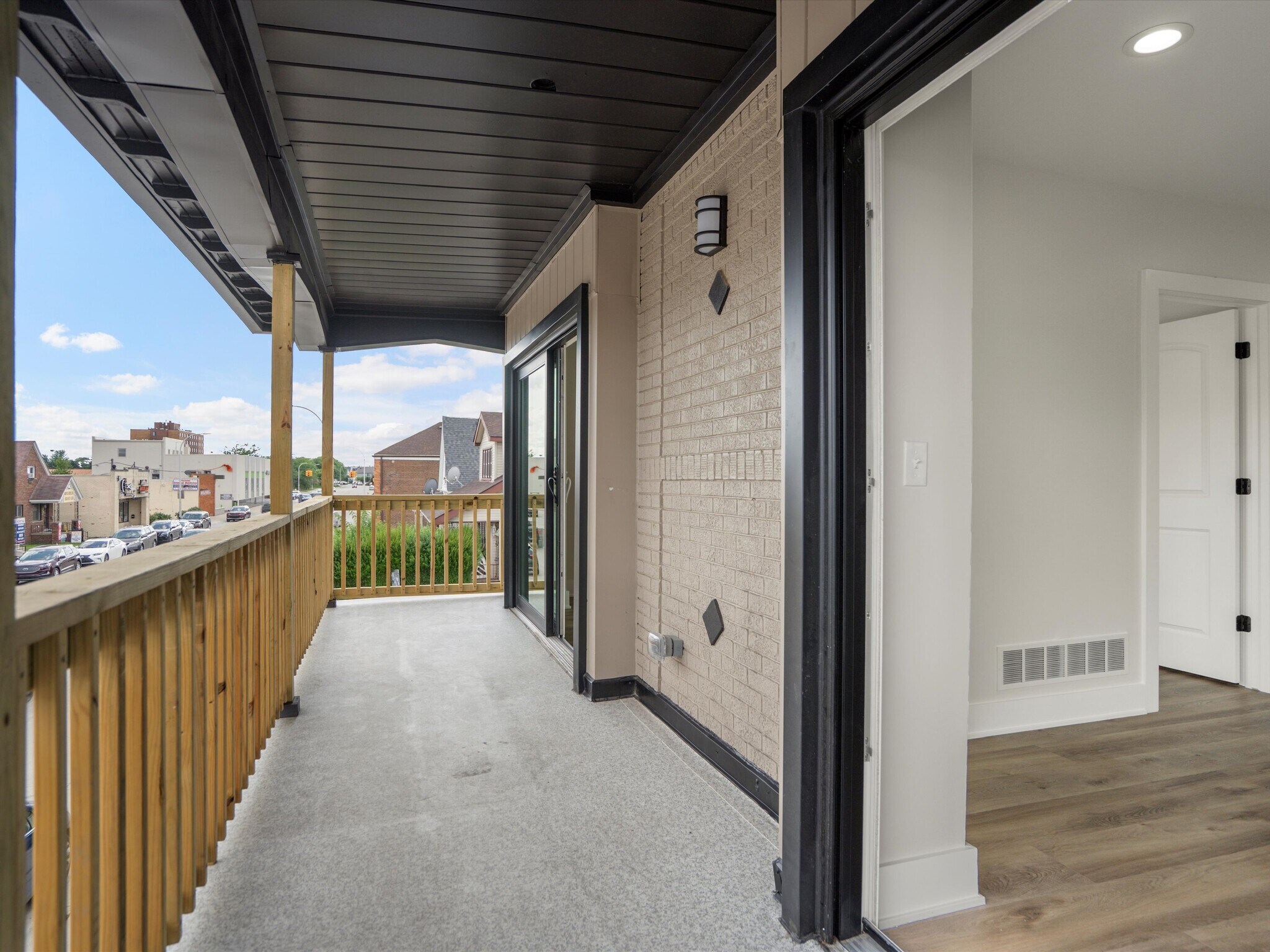 Building Photo - 3041 Holbrook St