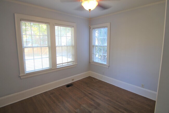 Building Photo - 1025 Goodwin St