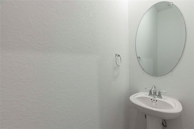 Building Photo - 4042 Champlain Wy