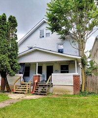 Building Photo - 98 E Mapledale Ave