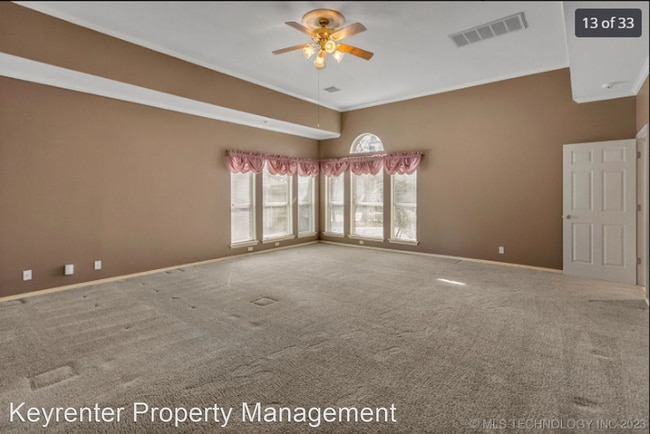 Building Photo - 4 br, 3.5 bath House - 5735 E 79th St