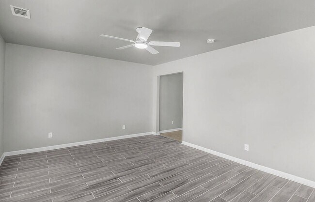 Building Photo - 306 Connor Ct