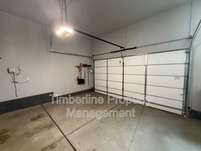 Building Photo - 2211 W 166th Ave