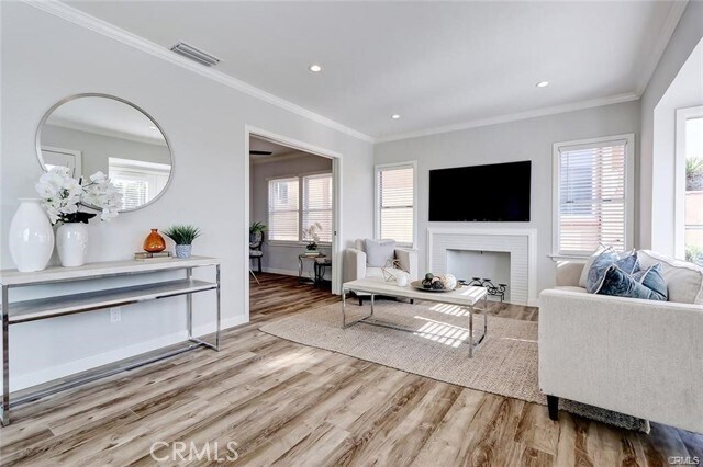 Building Photo - 325 Avenue G