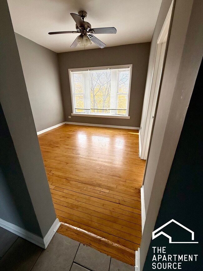 Building Photo - 4058 W Congress Pkwy