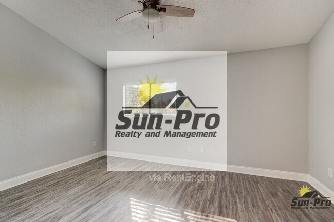 Building Photo - 480 Reed Canal Rd