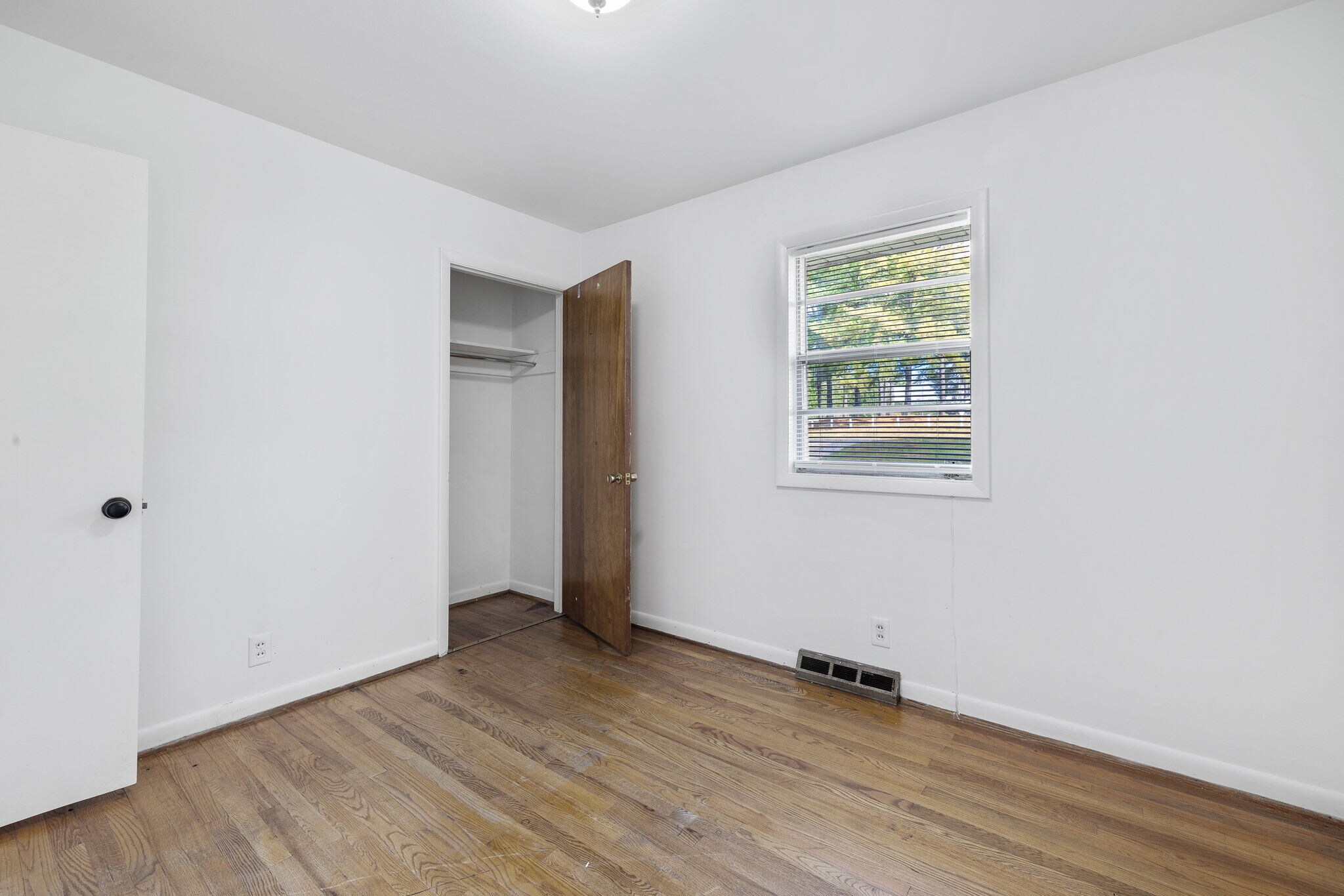 Bedroom 3 - 1319 Legend Rd