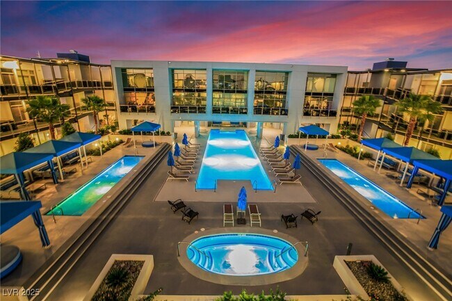 Building Photo - 8925 W Flamingo Rd