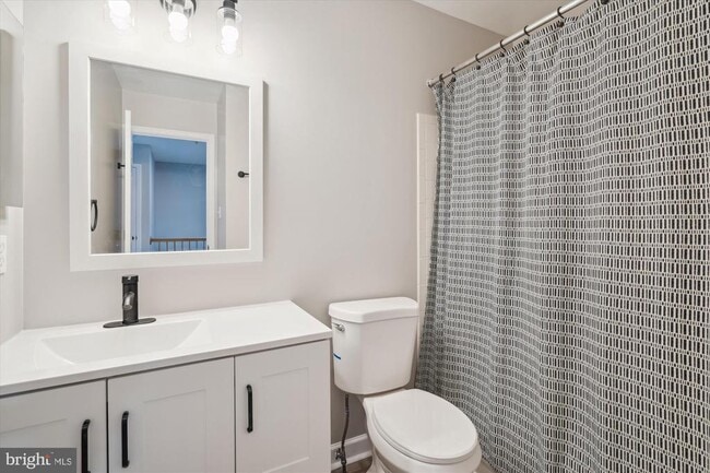 Building Photo - 8114 Mallard Shore Dr