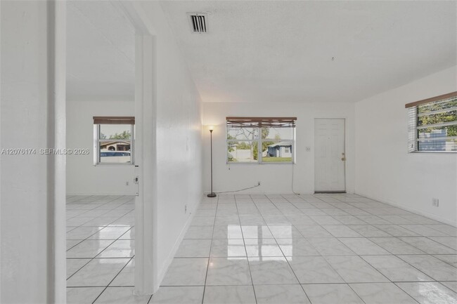 Building Photo - 2140 NW 21st Terrace