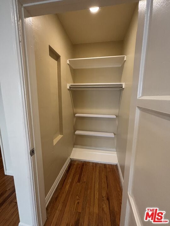 Building Photo - 117 Kings Rd